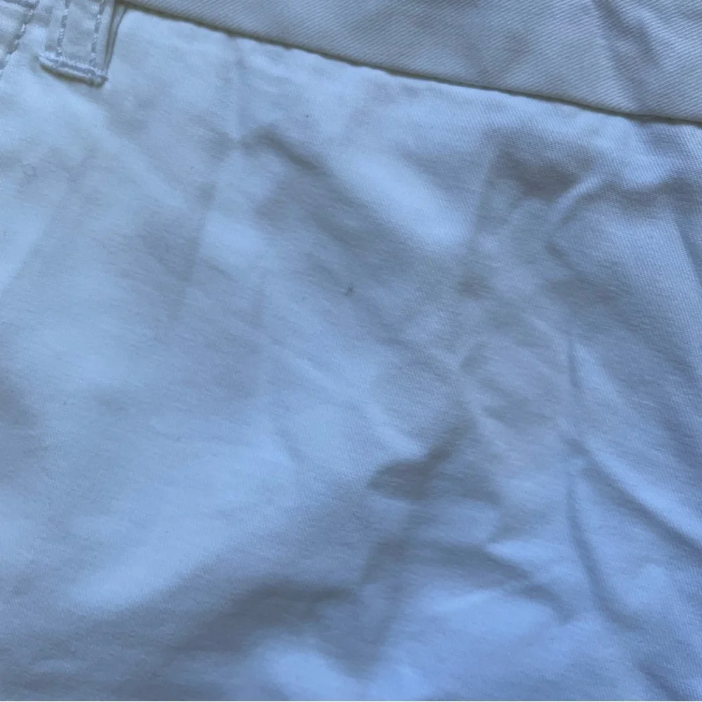 Dalia collection white cotton shorts size 10